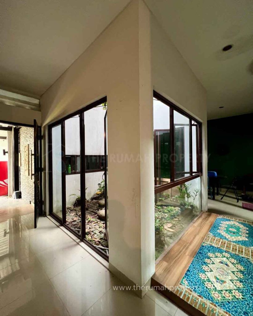 Rumah-Dijual-Dalam-Townhouse-Cilandak-Margasatwa-Posisi-Pojok-3