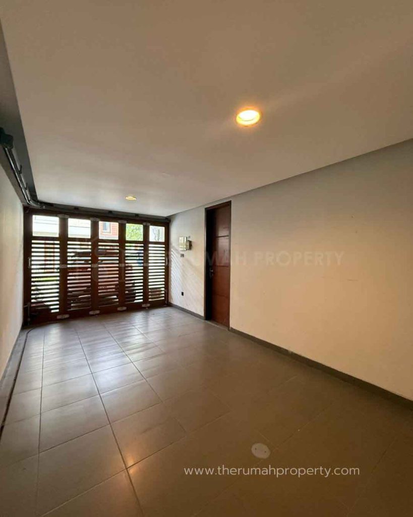 Rumah-Dijual-Dalam-Townhouse-Kebagusan-Jaksel-Pinggir-Jalan-Kebagusan-Raya-2