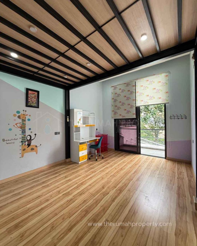 Rumah-Dijual-Kebayoran-Baru-Private-Pool-Desain-Modern-Tropis-Akses-Jalan-Lebar-8