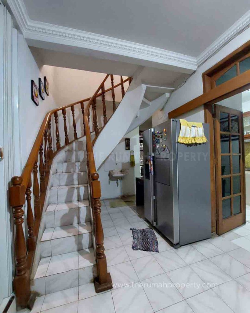 Rumah-Dijual-di-Dalam-Komplek-Pondok-Raya-Housing-Pondok-Gede-6