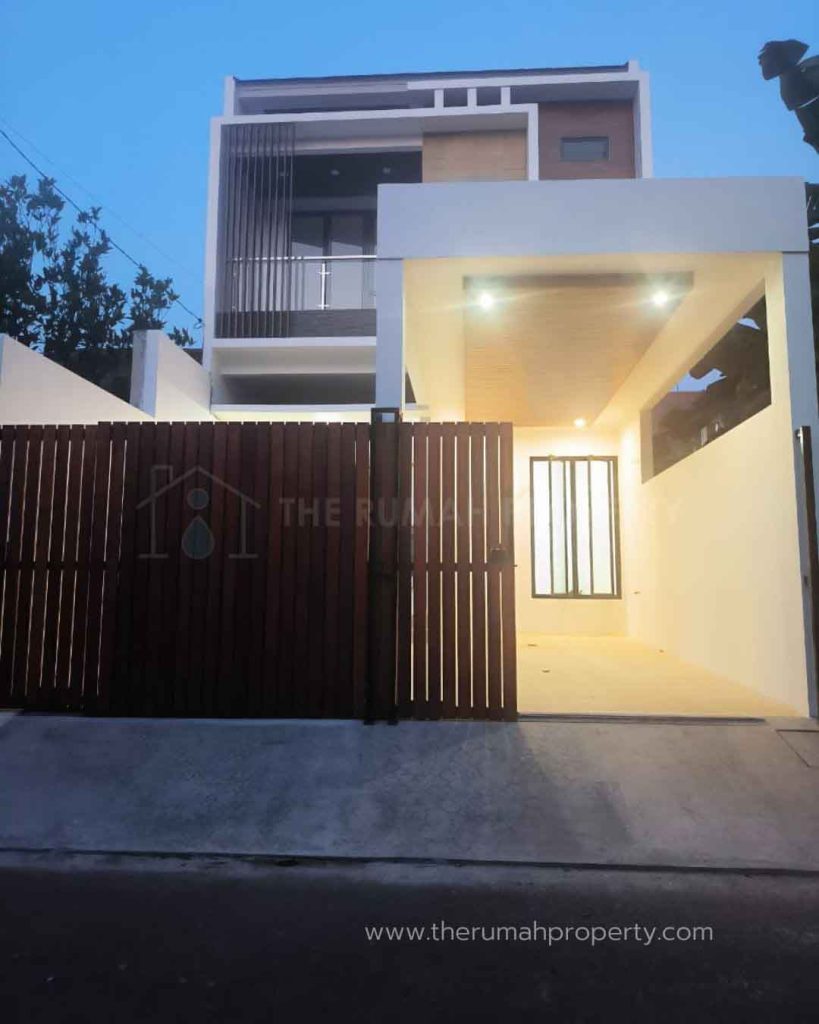 Rumah-Dijual-di-Duren-sawit-Jaktim-2-Lantai-3-Kamar-Dalam-Komplek-Akses-Tol-1