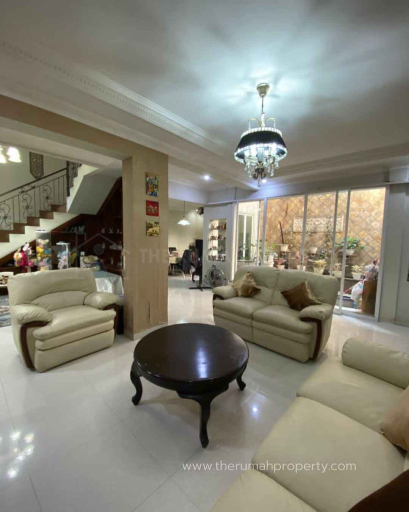Rumah-Dijual-di-Kayu-Putih-Jakarta-Timur-Akses-Jalan-Lebar-4