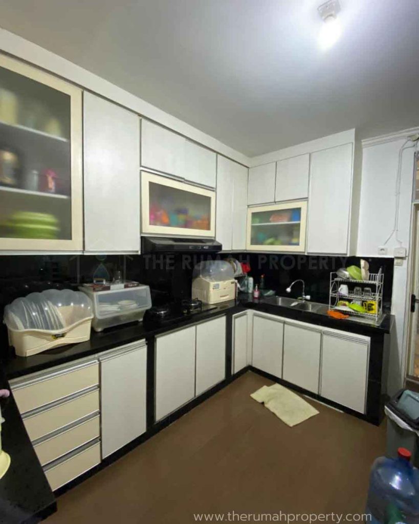 Rumah-Dijual-di-Kayu-Putih-Jakarta-Timur-Akses-Jalan-Lebar-6