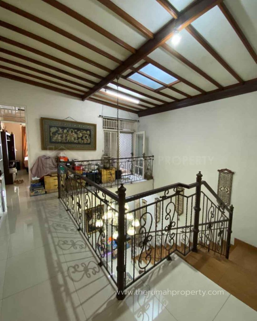 Rumah-Dijual-di-Kayu-Putih-Jakarta-Timur-Akses-Jalan-Lebar-9