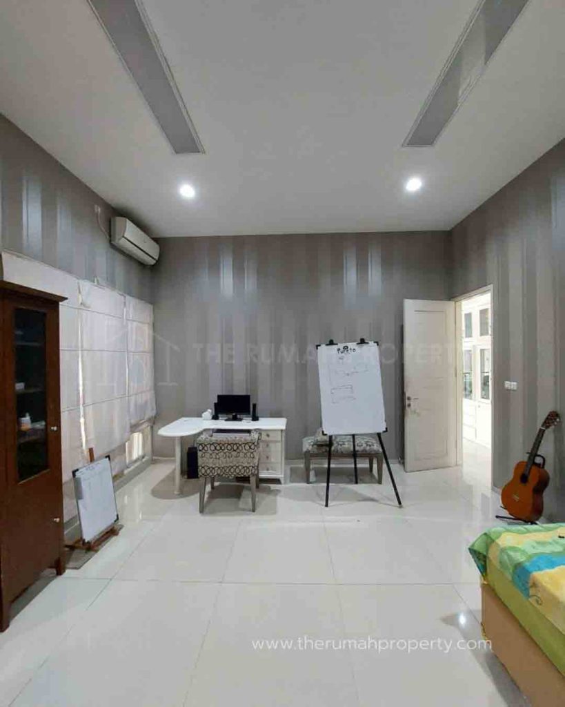 Rumah-Full-Furnished-Perumahan-Elit-Villa-Cinere-Mas-10