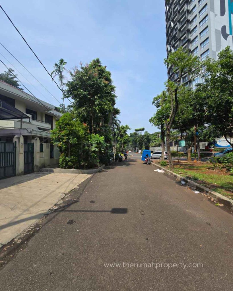 Rumah-Hook-2-Lantai-Disewakan-di-Dharmawangsa-Kebayoran-Baru-Jaksel-1