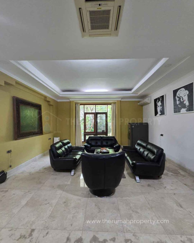 Rumah-Hook-2-Lantai-Disewakan-di-Dharmawangsa-Kebayoran-Baru-Jaksel-4