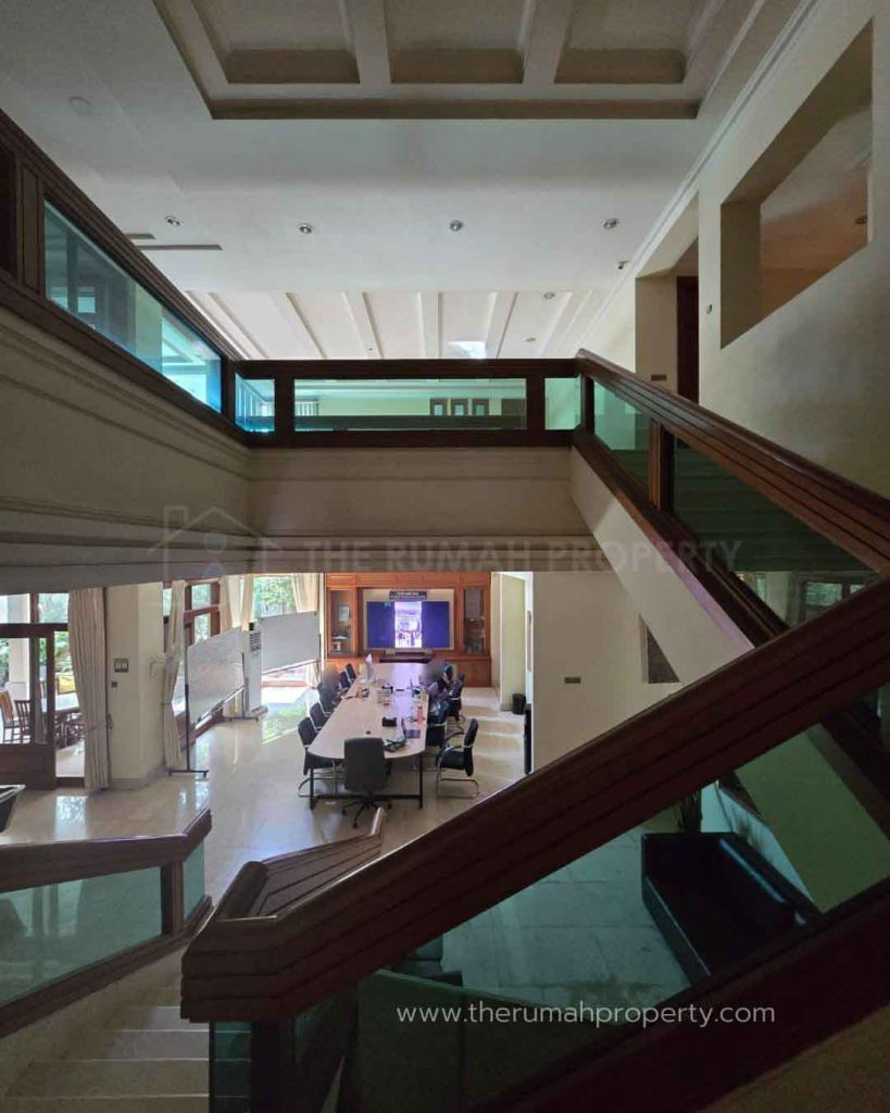 Rumah-Hook-2-Lantai-Disewakan-di-Dharmawangsa-Kebayoran-Baru-Jaksel-9