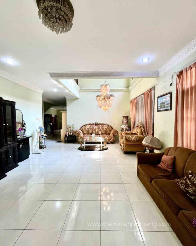 Rumah-Hook-2-Lantai-Halaman-Luas-Dengan-Private-Pool-Bintaro-Sektor-2-6