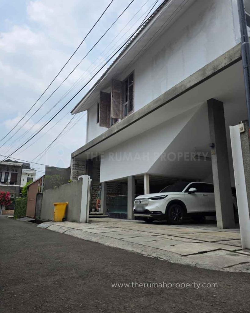 Rumah-Hook-2-Lantai-Semi-Furnished-Kayu-Putih-Jakarta-Timur-1