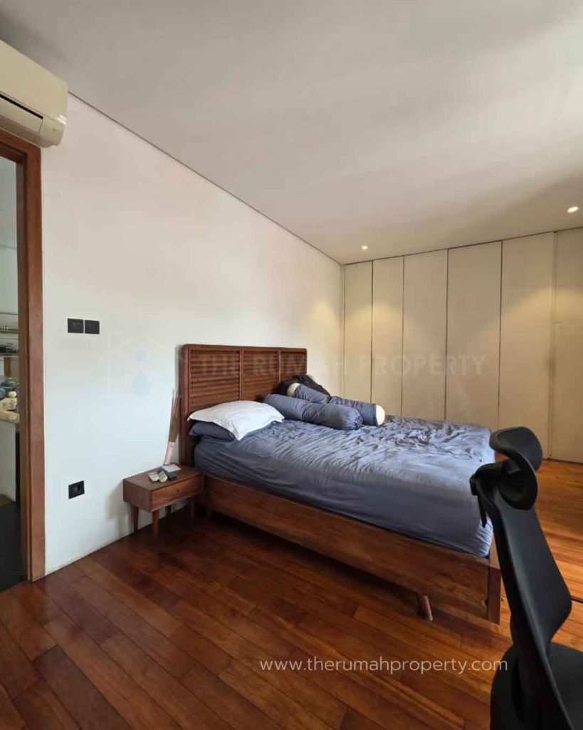 Rumah-Hook-2-Lantai-Semi-Furnished-Kayu-Putih-Jakarta-Timur-10