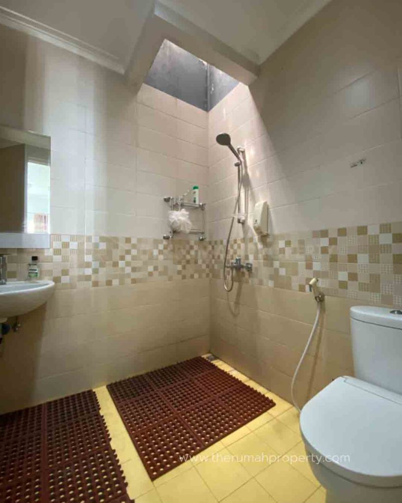 Rumah-Kuldesak-Cipayung-Jaktim-Desain-Modern-Dalam-Cluster-10