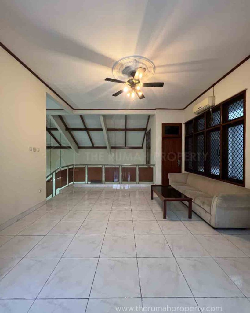 Rumah-Layak-Huni-2-Lantai-di-Pondok-Indah-Dekat-ke-Pondok-Indah-Mal-7