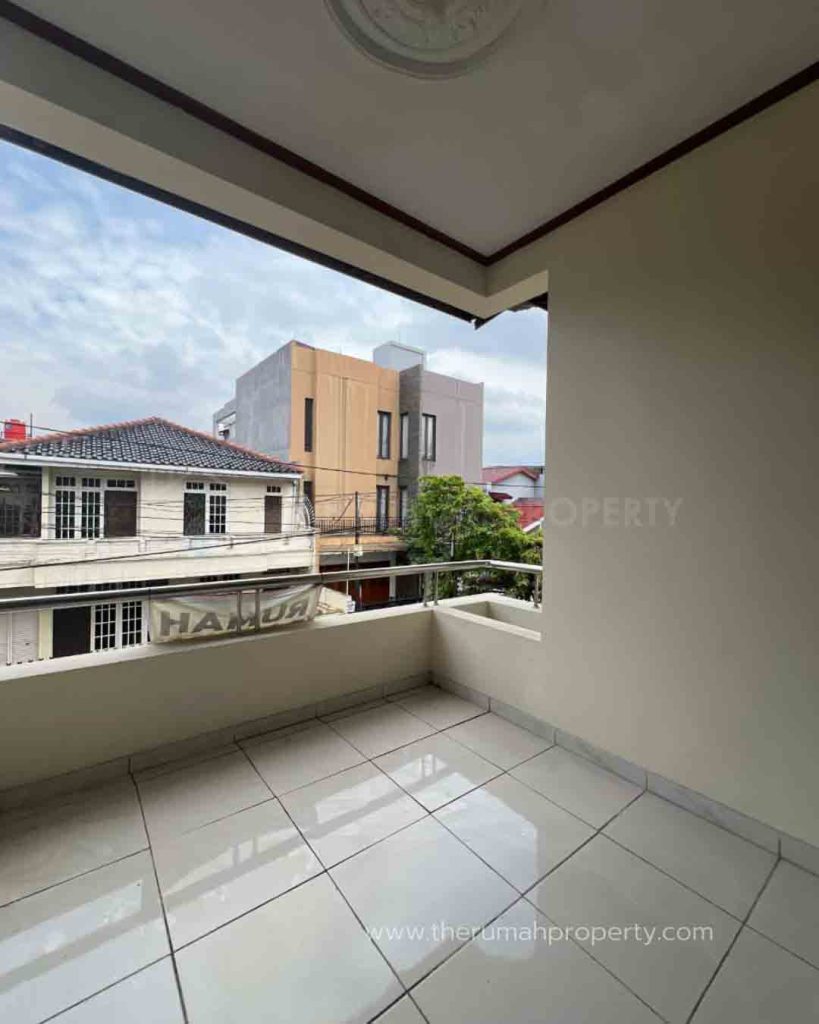 Rumah-Layak-Huni-2-Lantai-di-Pondok-Indah-Dekat-ke-Pondok-Indah-Mal-8