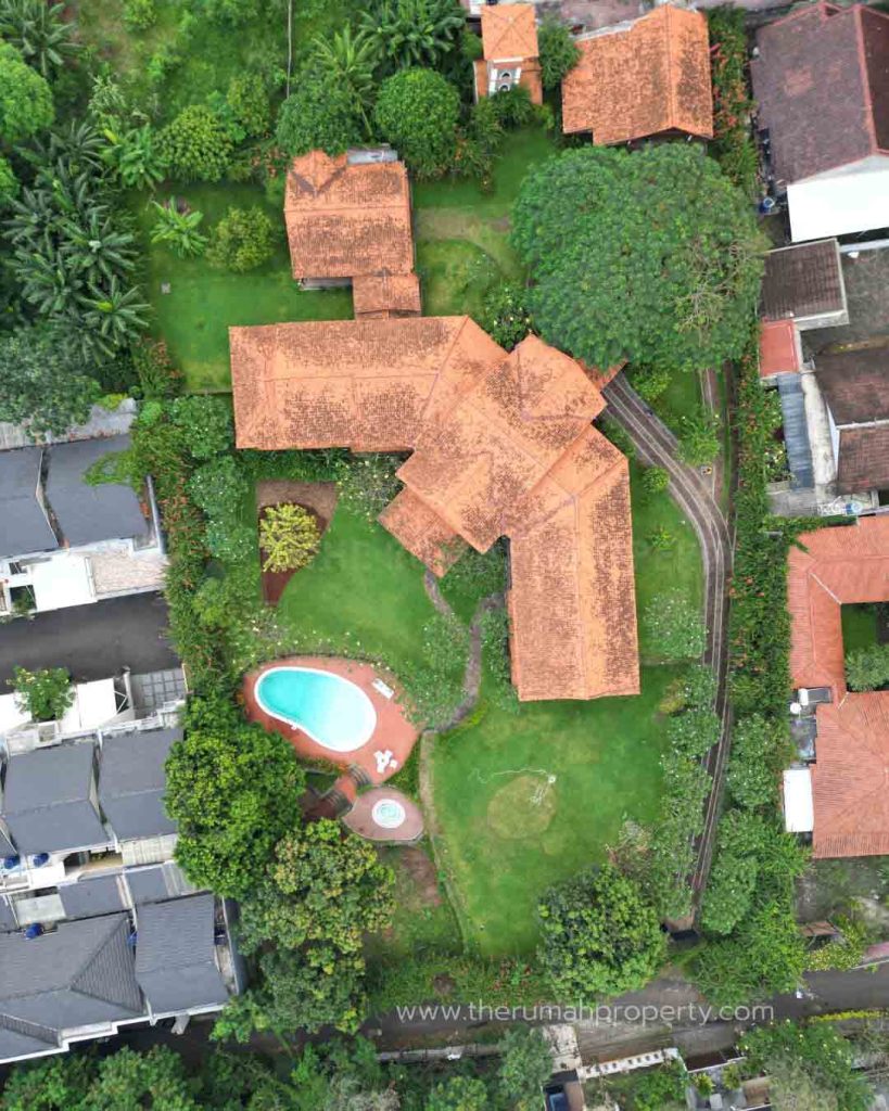 Rumah-Mewah-Cirendeu-Nuansa-Resort-Jawa-Bali-1