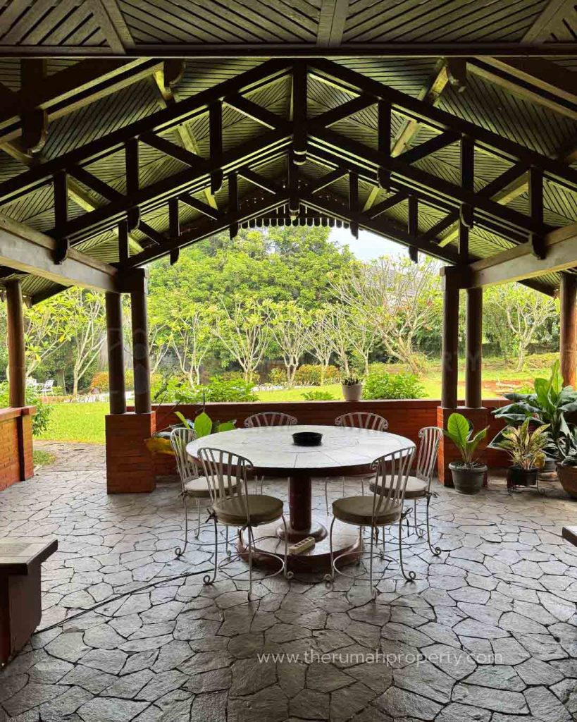 Rumah-Mewah-Cirendeu-Nuansa-Resort-Jawa-Bali-4
