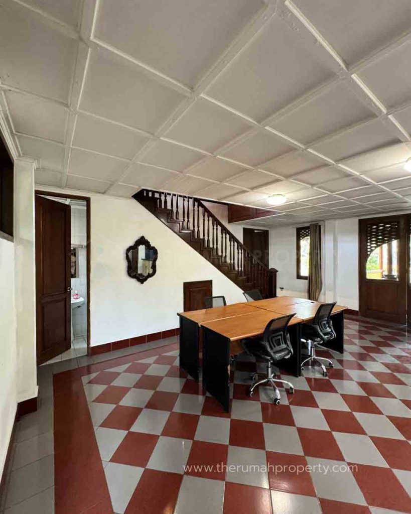 Rumah-Mewah-Cirendeu-Nuansa-Resort-Jawa-Bali-5