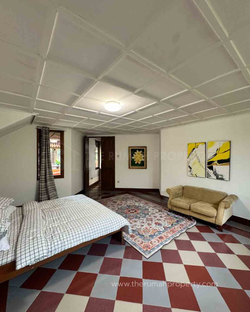 Rumah-Mewah-Cirendeu-Nuansa-Resort-Jawa-Bali-7