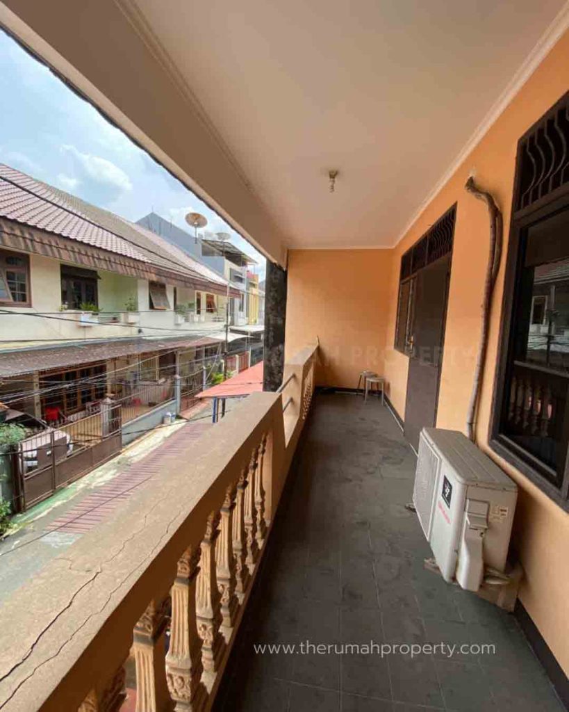Rumah-Minimalis-2-Lantai-Dalam-Komplek-Petamburan-Jakbar-8