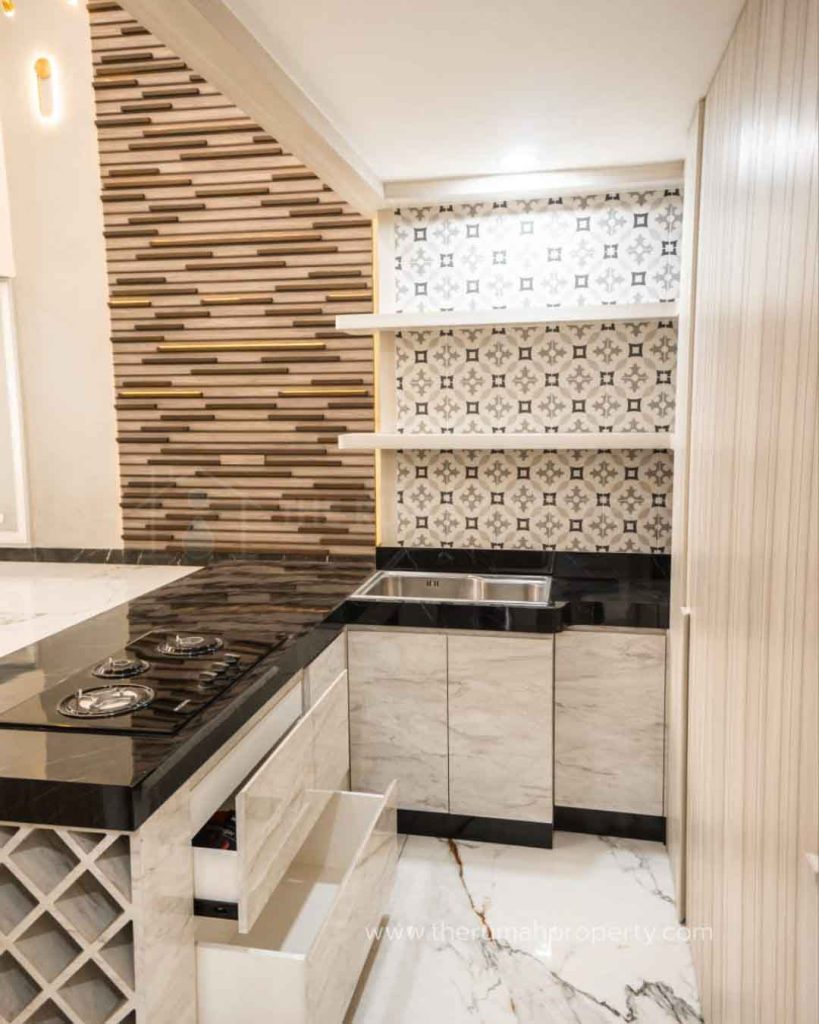 Rumah-Modern-Dalam-Komplek-Kavling-DPRD-Cibubur-Unit-Baru-Full-Furnished-6