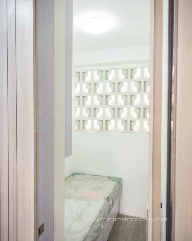 Rumah-Modern-Dalam-Komplek-Kavling-DPRD-Cibubur-Unit-Baru-Full-Furnished-7