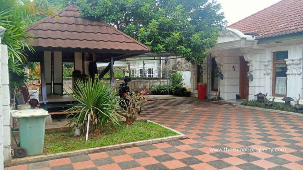 Rumah-Pondok-Indah-Jaksel-Dengan-Kamar-Kost-Dijual-Lokasi-Premium-1