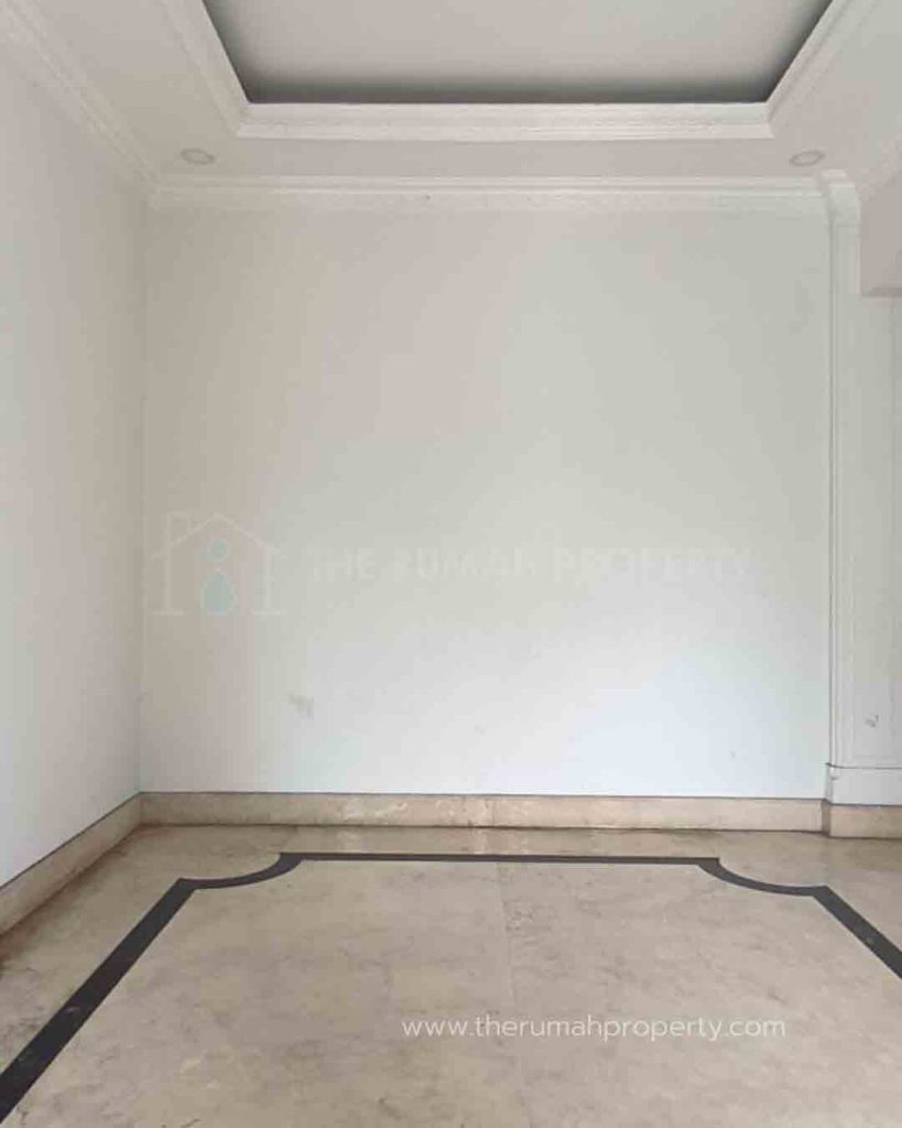 Rumah-Private-Pool-Siap-Huni-Dijual-di-Otista-Jakarta-Timur-Akses-Tol-10