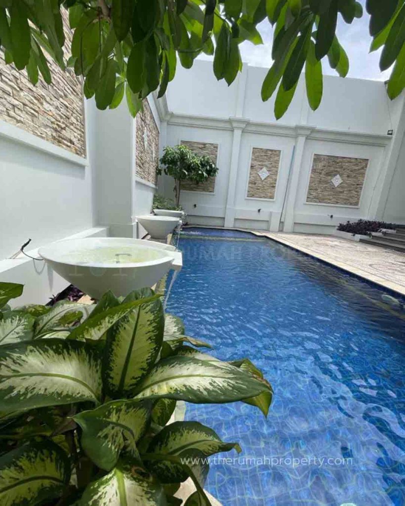 Rumah-Private-Pool-Siap-Huni-Dijual-di-Otista-Jakarta-Timur-Akses-Tol-3