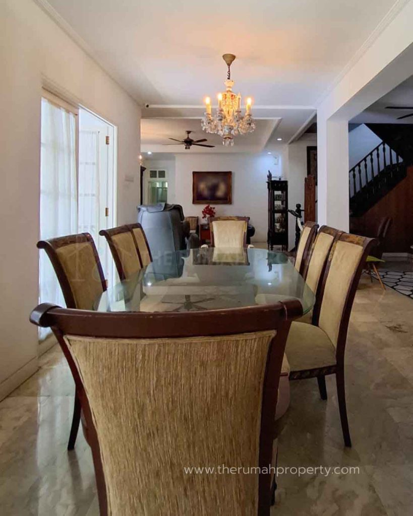 Rumah-Semi-Furnished-Private-Pool-Cipete-Jakarta-Selatan-Lokasi-Tenang-Depan-Taman-Komplek-7
