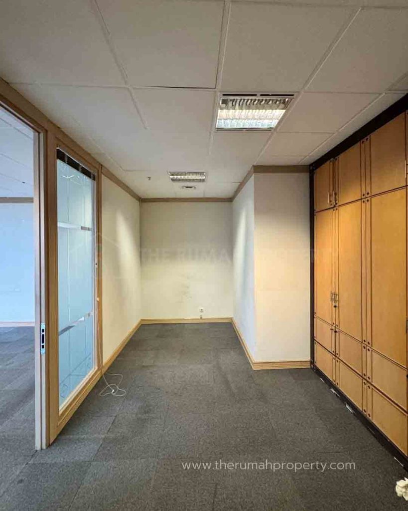 Sewa-Office-Menara-Sudirman-Kawasan-Perkantoran-di-Jakarta-3