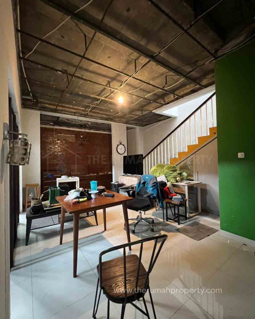 Townhouse-Cilandak-Jaksel-Posisi-Pojok-Lingkungan-Tenang-3