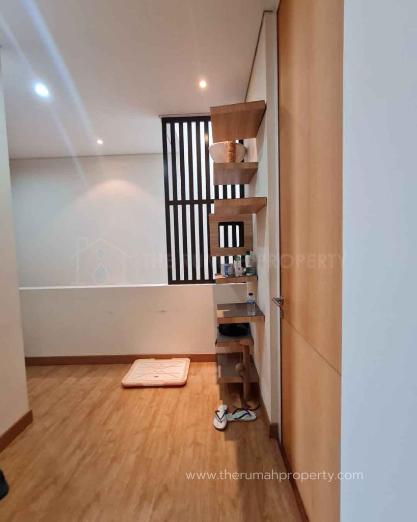 Townhouse-Dijual-di-Cilandak-Jakarta-Selatan-Akses-Mudah-ke-MRT-Jakarta-15