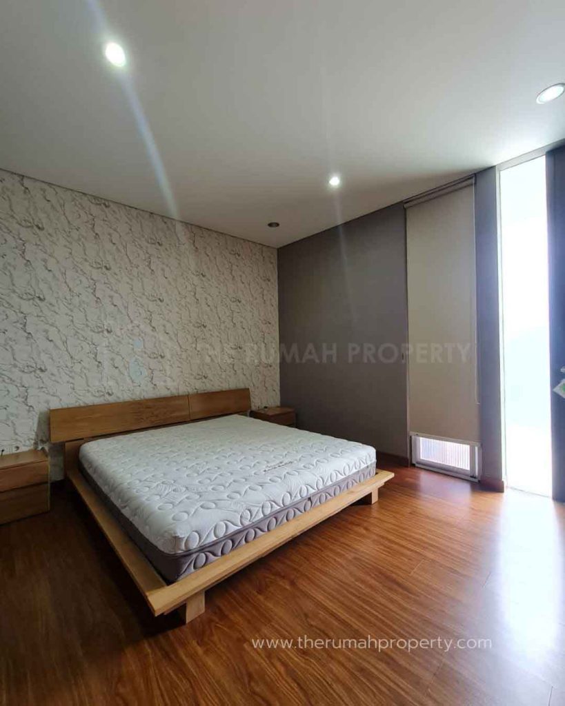 Townhouse-Dijual-di-Cilandak-Jakarta-Selatan-Akses-Mudah-ke-MRT-Jakarta-16