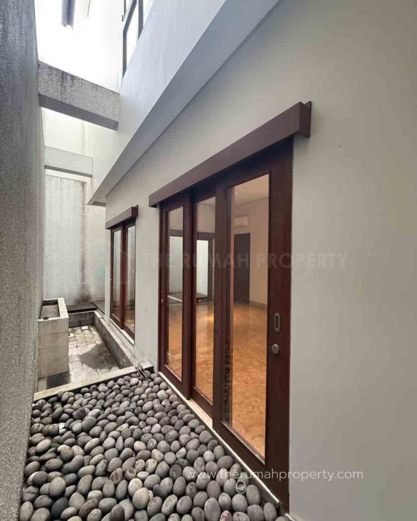 Townhouse-Dijual-di-Kebagusan-Raya-Akses-Jalan-Besar-4