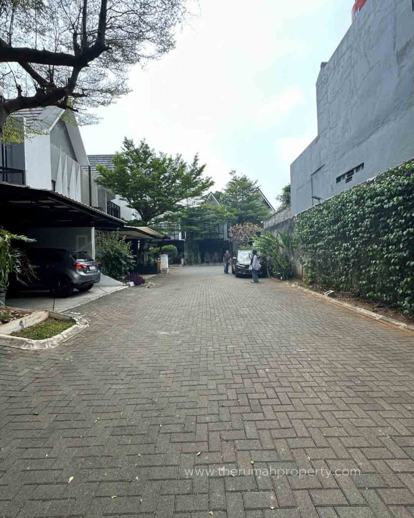 Townhouse-Modern-Tropikal-Kebagusan-Jaksel-2-Lantai-3-Kamar-1