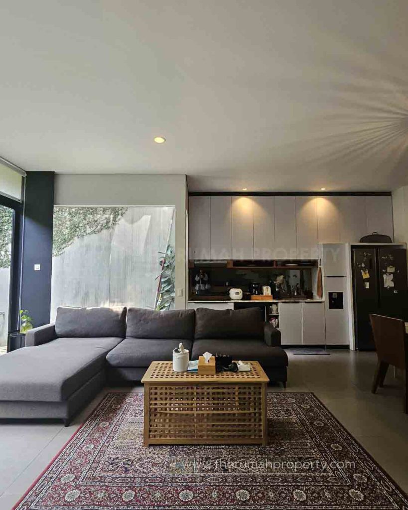 Townhouse-Modern-Tropikal-Kebagusan-Jaksel-2-Lantai-3-Kamar-3