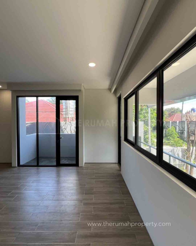 Townhouse-Modern-Tropikal-Unit-Bagus-Cilandak-Paso-Jakarta-Selatan-9