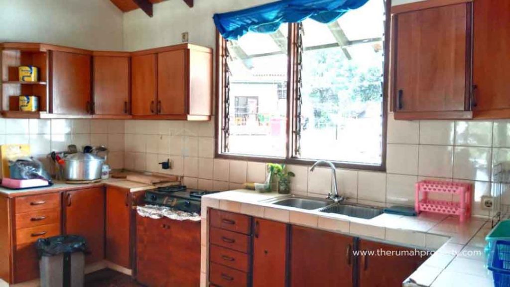 Villa-Cisarua-Puncak-Dijual-Fasilitas-Lengkap-dan-Modern-10