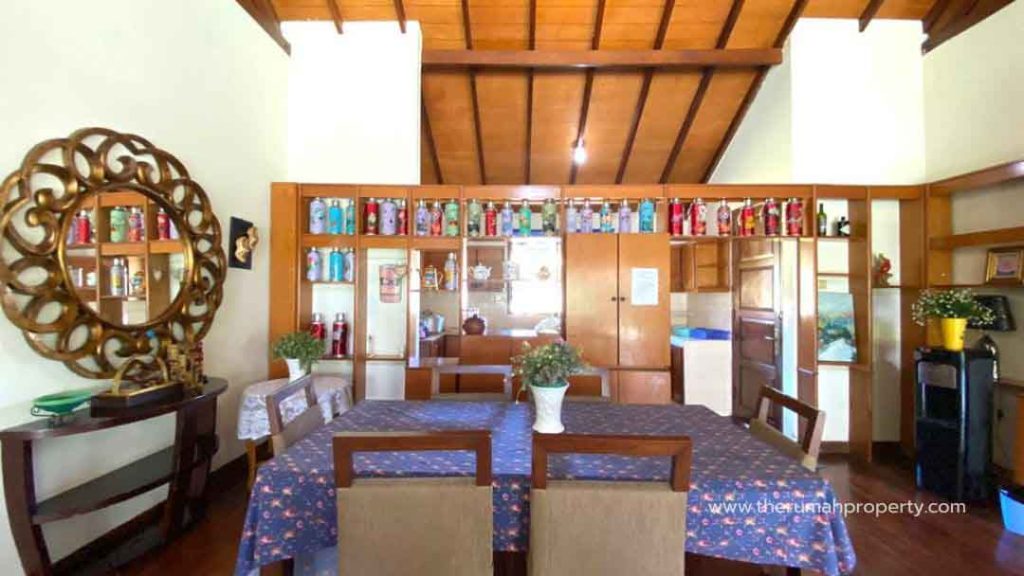 Villa-Cisarua-Puncak-Dijual-Fasilitas-Lengkap-dan-Modern-9