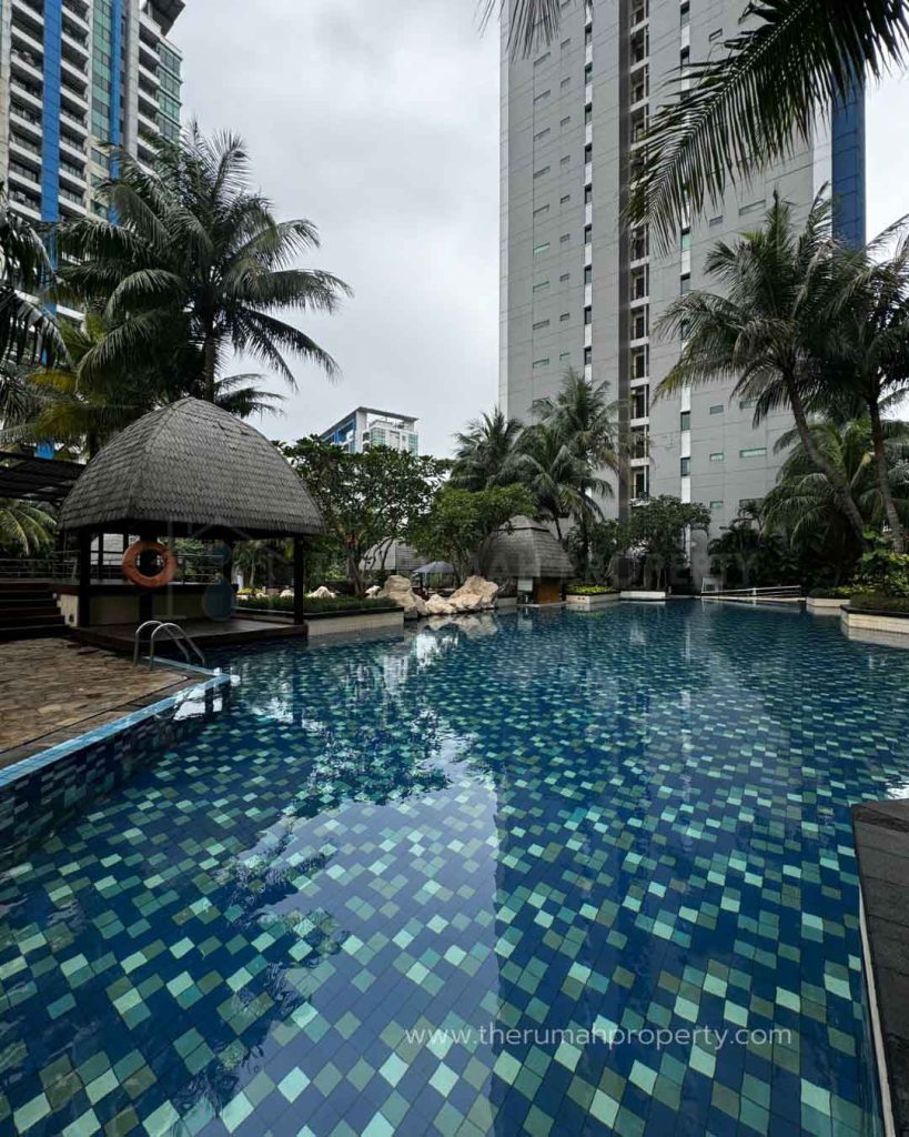 Apartemen-2-Bedroom-Hampton-Park-Pondok-Indah-Lantai-Tinggi-1