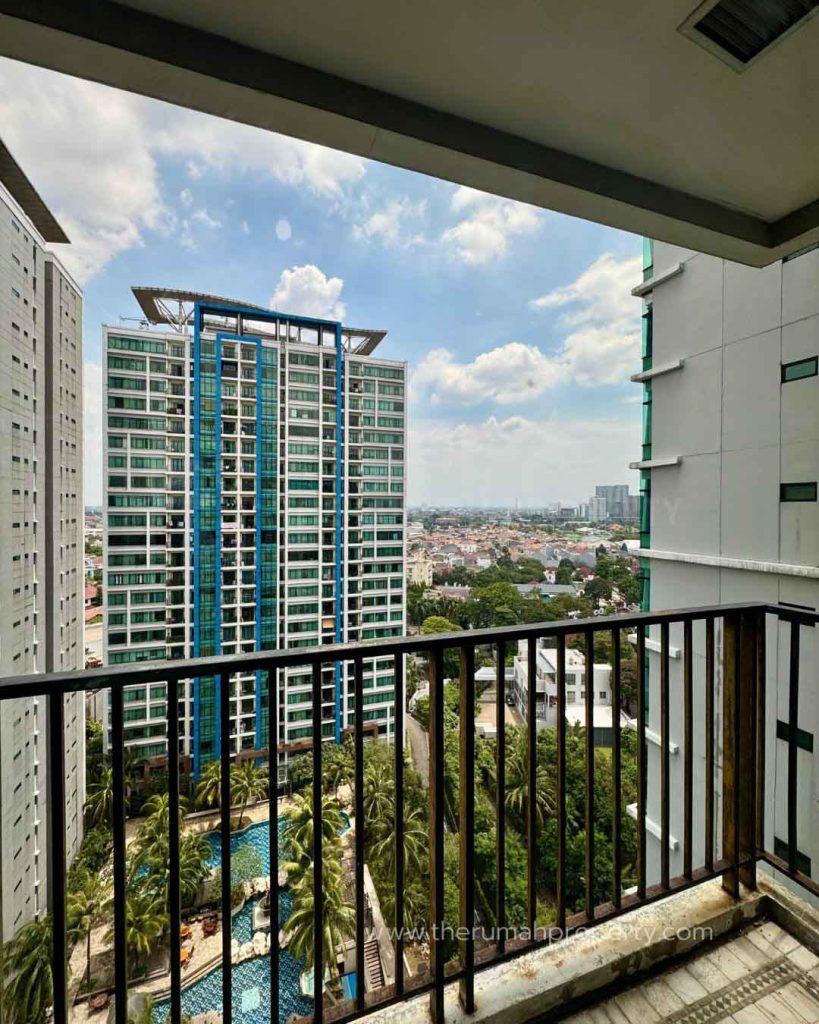 Apartemen-2-Bedroom-Hampton-Park-Pondok-Indah-Lantai-Tinggi-4