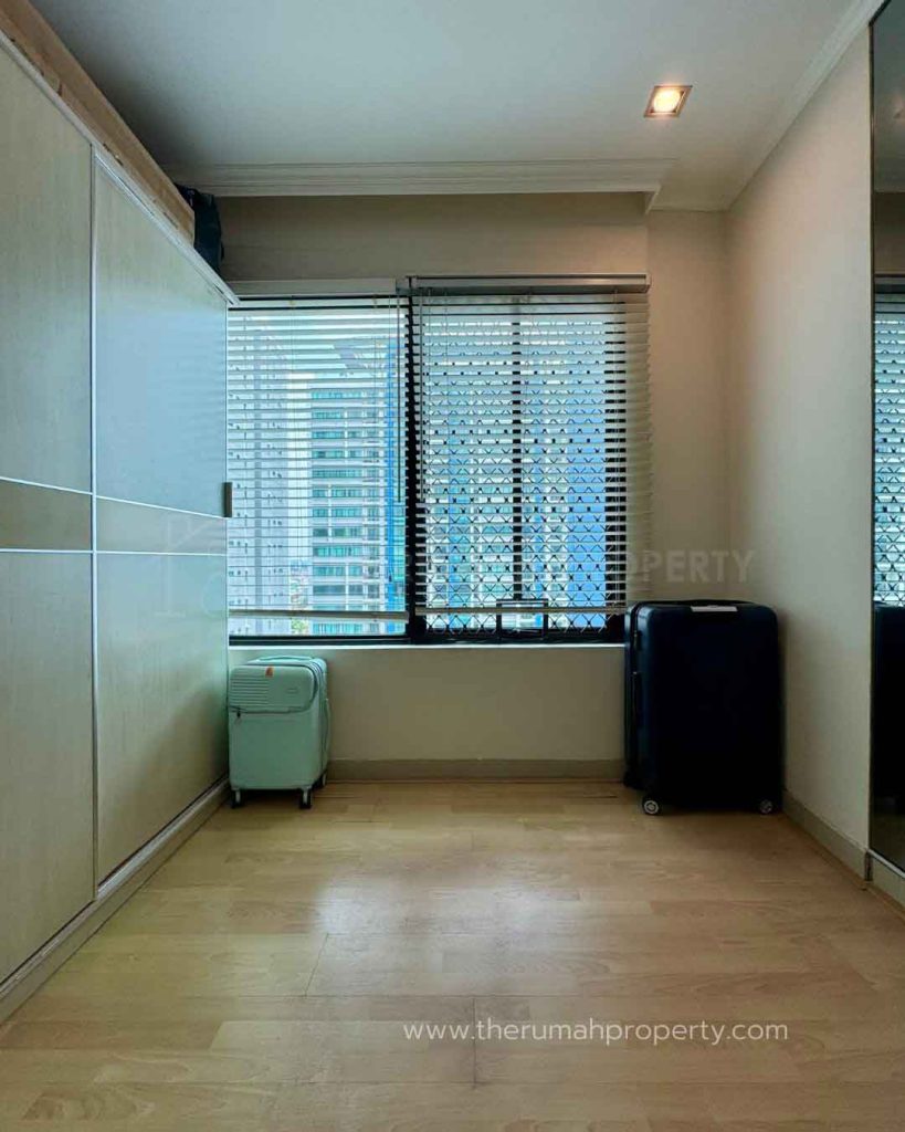 Apartemen-2-Bedroom-Hampton-Park-Pondok-Indah-Lantai-Tinggi-7
