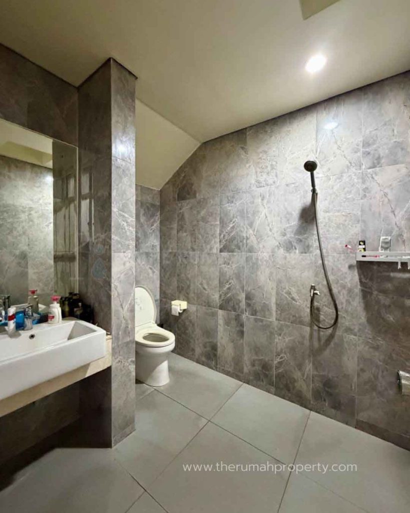 Cluster-Regent-at-Serenia-Hills-Rumah-Siap-Huni-Dalam-Perumahan-Elit-di-Lebak-Bulus-11