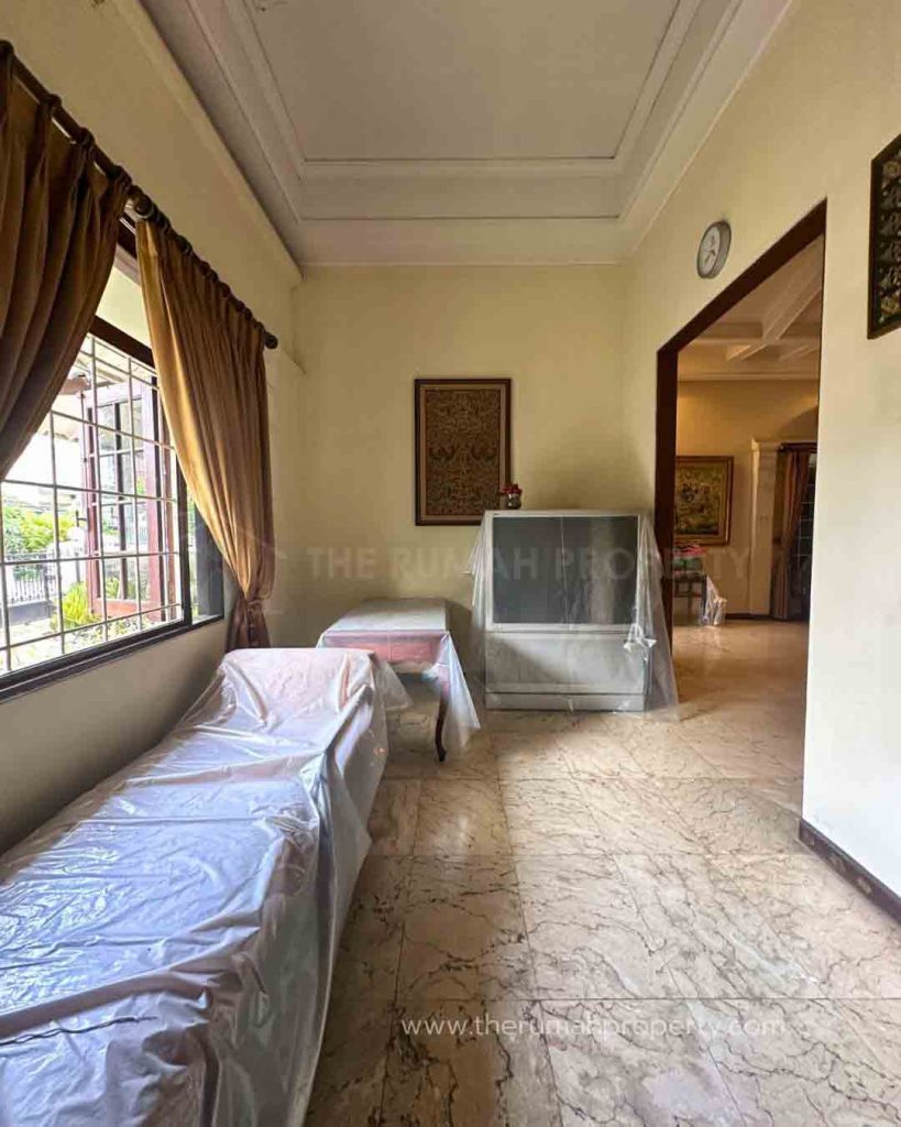 DIJUAL-MENTENG-Rumah-2-Lantai-Tanah-Persegi-Dekat-Thamrin-dan-Sudirman-5