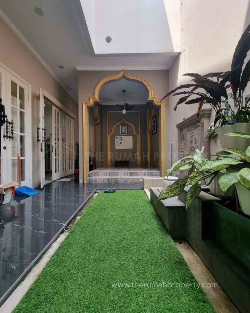Dijual-Rumah-Bagus-2-Lantai-di-Pesanggrahan-Jakarta-Selatan-3