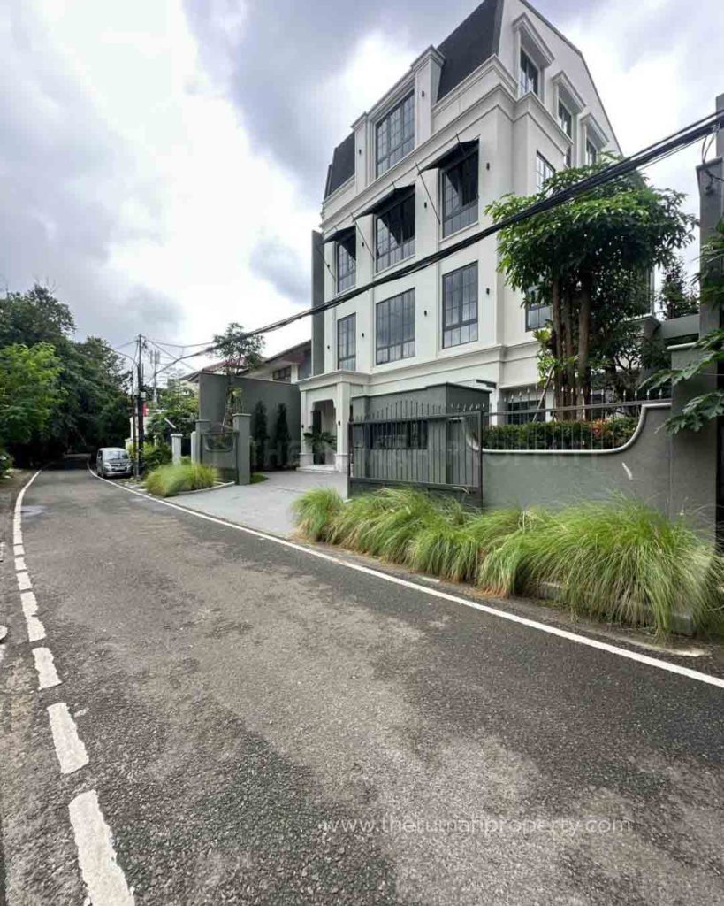 Dijual-Rumah-Baru-di-Kebayoran-Baru-Dengan-View-Kawasan-SCBD-1