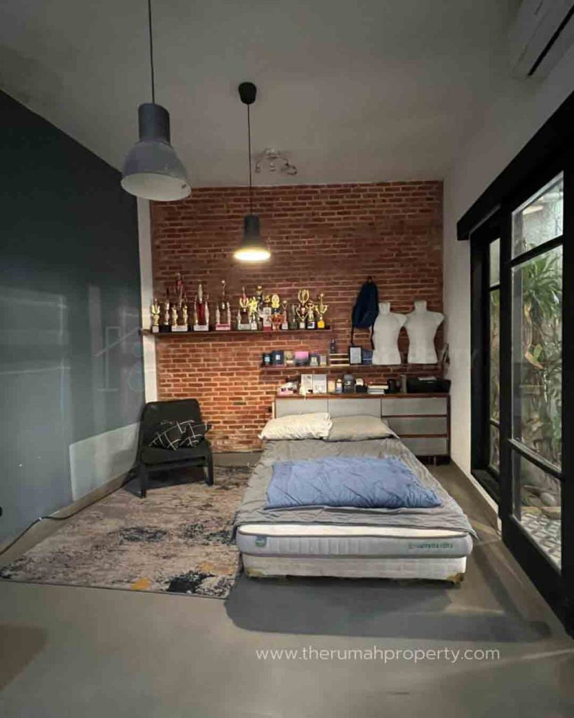 Dijual-Rumah-Kokoh-dan-Terawat-Dalam-Komplek-Bintaro-Sektor-2-Tangsel-11