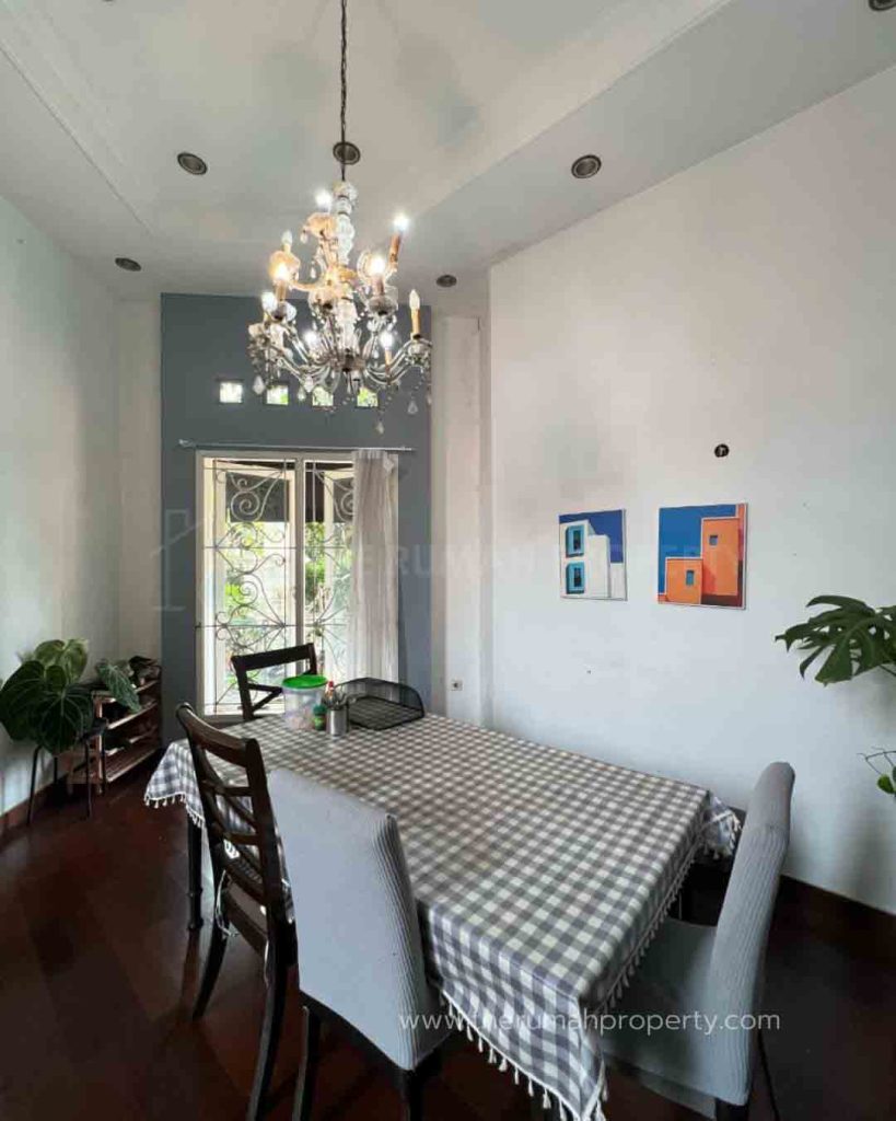 Dijual-Rumah-Kokoh-dan-Terawat-Dalam-Komplek-Bintaro-Sektor-2-Tangsel-5