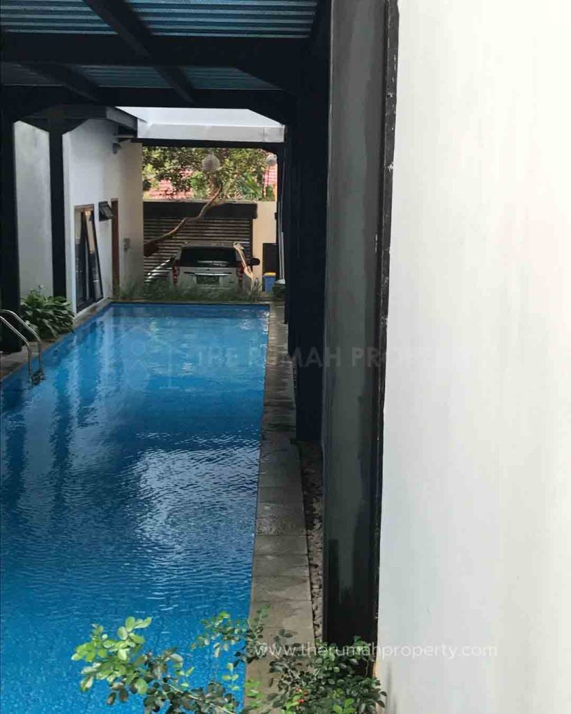 Dijual-Rumah-Private-Pool-Jalan-Saraswati-Cipete-Jakarta-Selatan-2