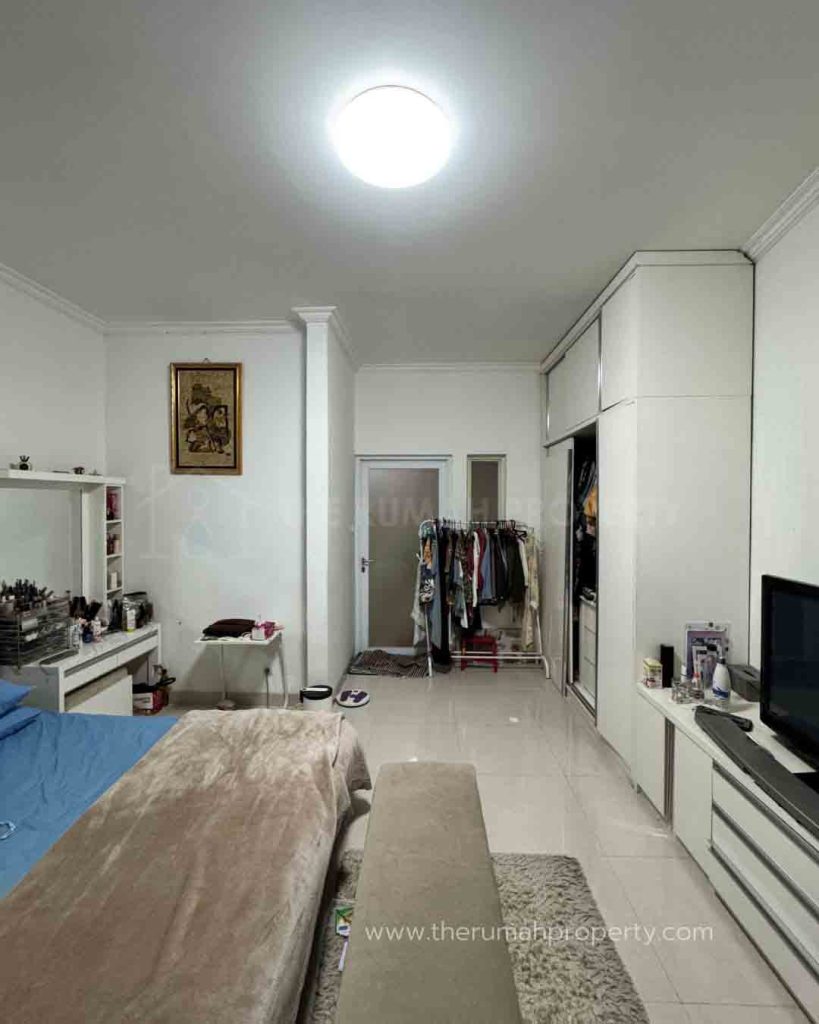 Dijual-Rumah-The-Royal-Residence-Pulogebang-Jaktim-Komplek-Elit-Jalan-Lebar-10